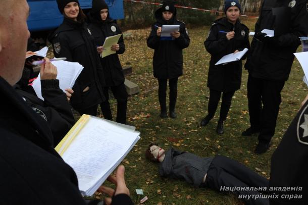 Факультативні заняття «Огляд місця події» іноземною мовою