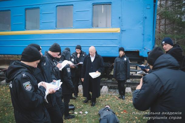 Факультативні заняття «Огляд місця події» іноземною мовою